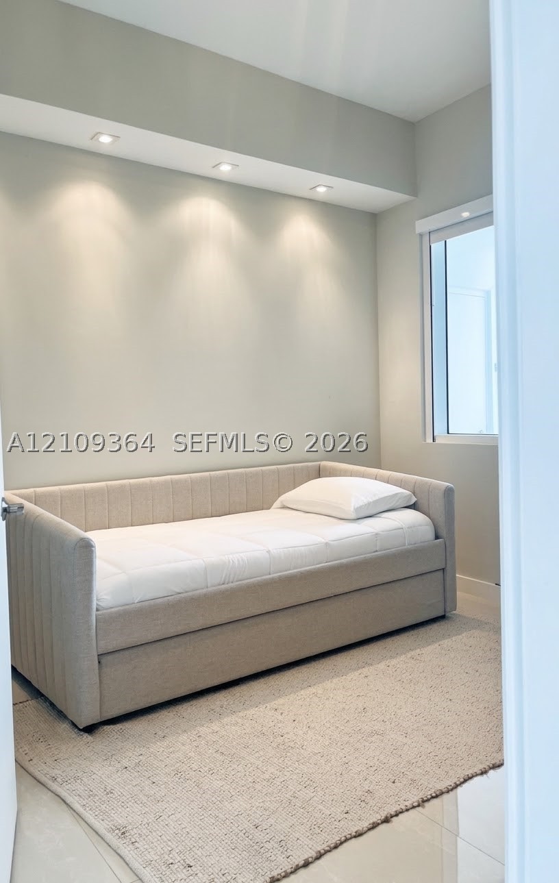 2020 N Bayshore Dr #3304, Miami FL 33137