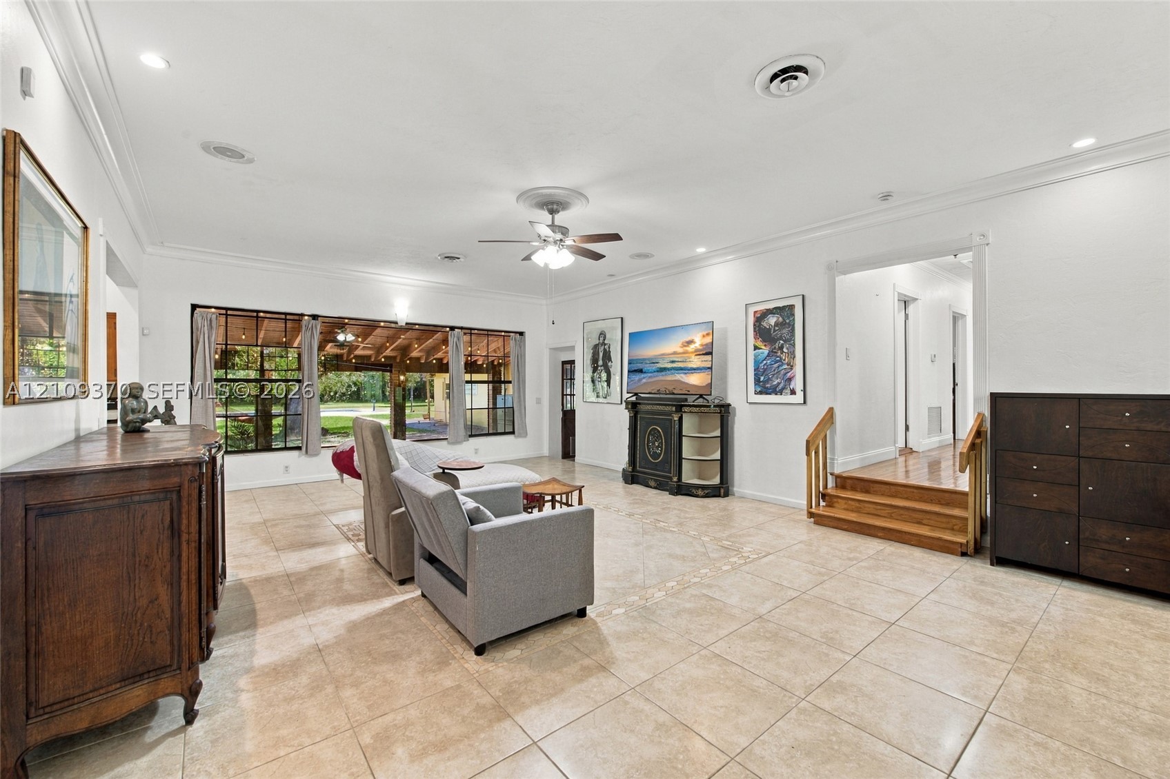 6445 SW 99th Ave, Miami FL 33173