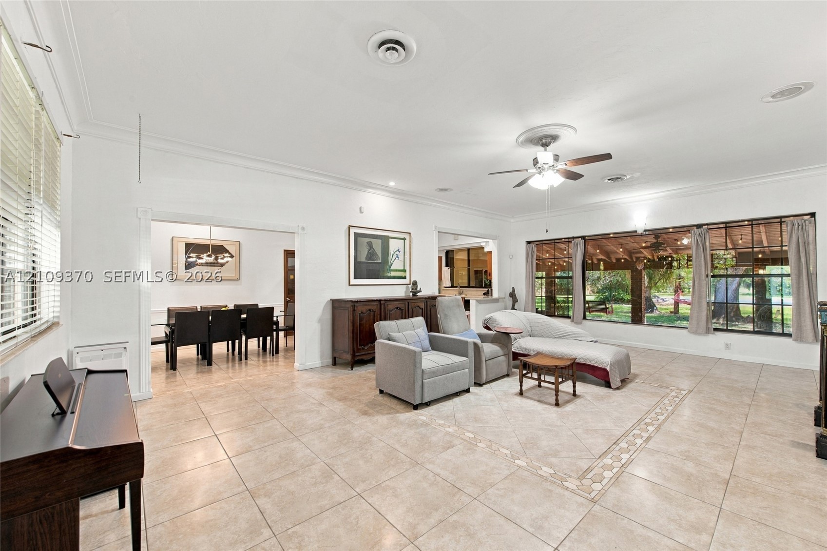 6445 SW 99th Ave, Miami FL 33173