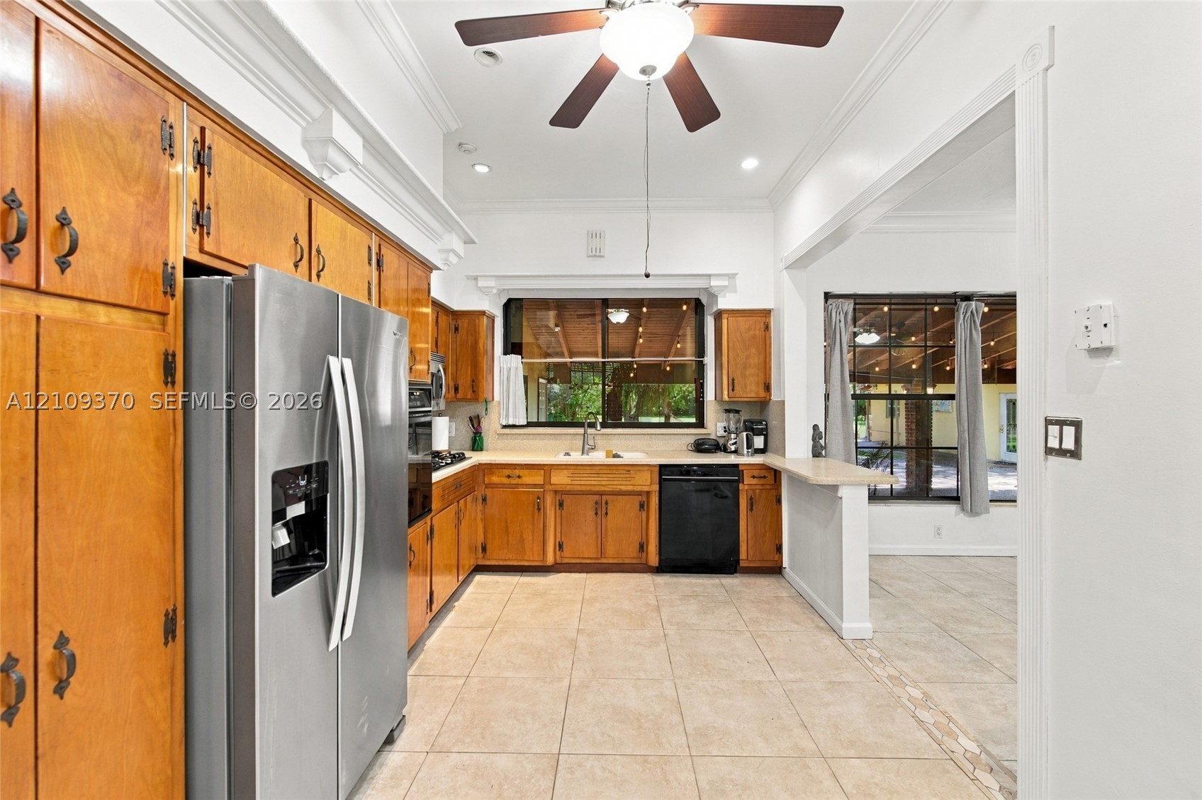 6445 SW 99th Ave, Miami FL 33173