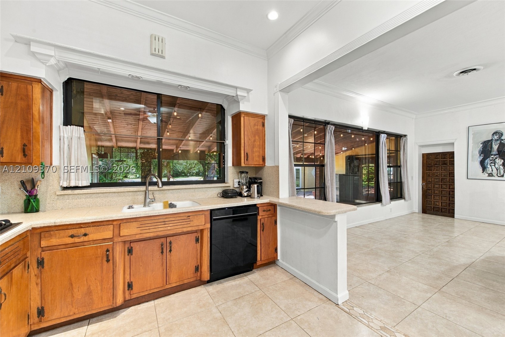 6445 SW 99th Ave, Miami FL 33173
