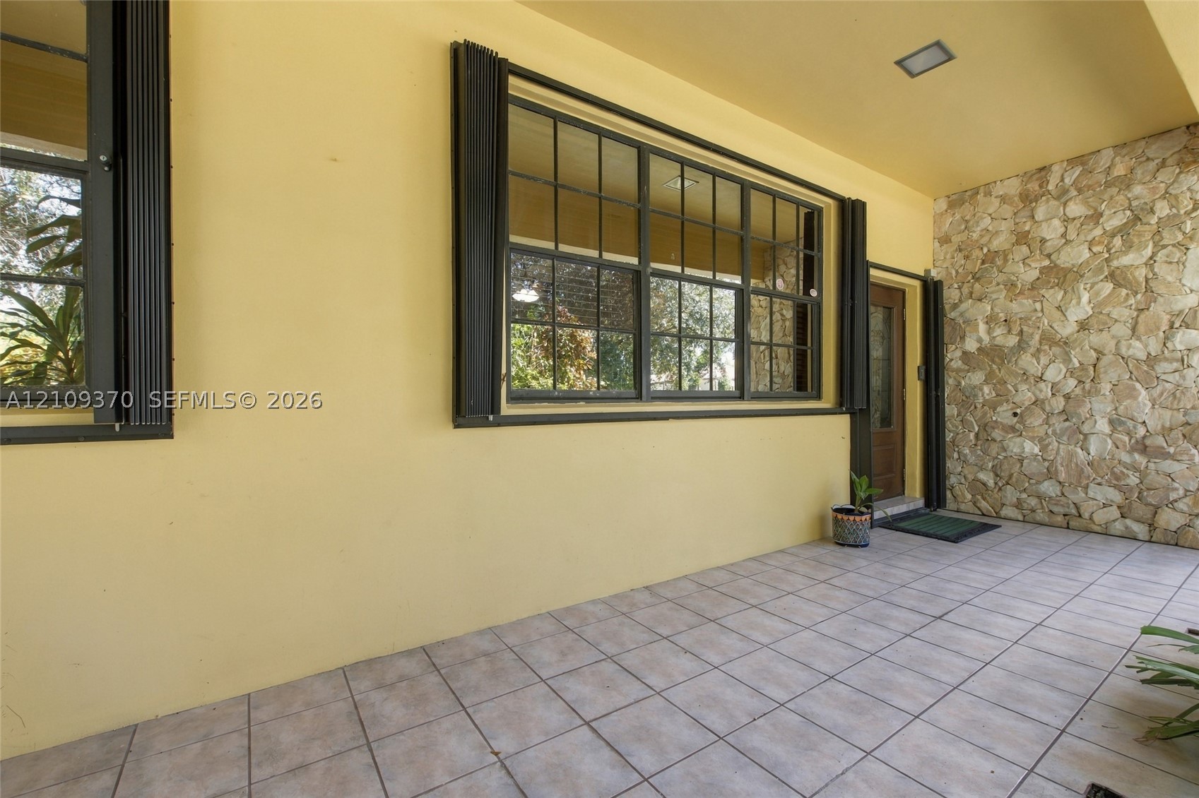 6445 SW 99th Ave, Miami FL 33173