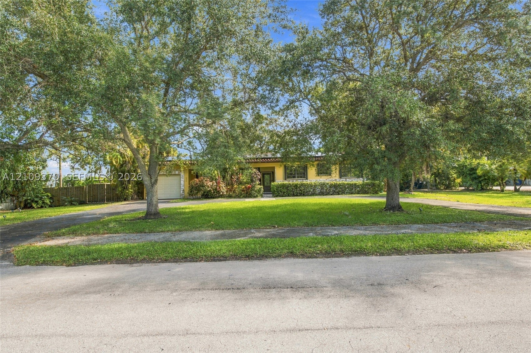 6445 SW 99th Ave, Miami FL 33173