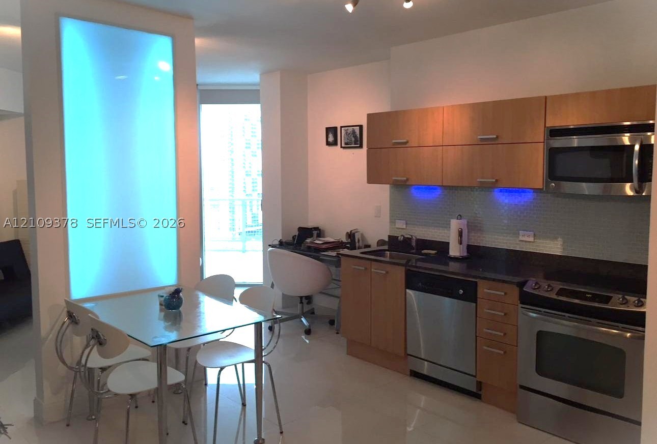 350 S Miami Ave #2207, Miami FL 33130