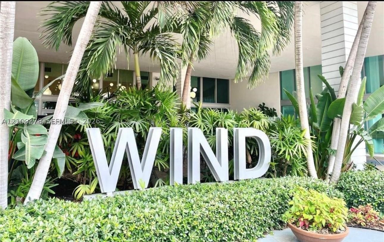 350 S Miami Ave #2207, Miami FL 33130