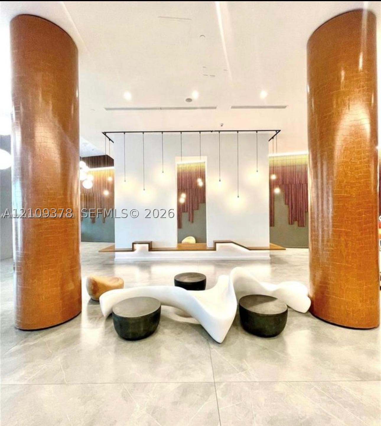 350 S Miami Ave #2207, Miami FL 33130