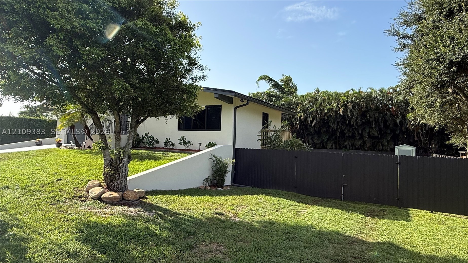 10751 SW 48th St, Davie FL 33328