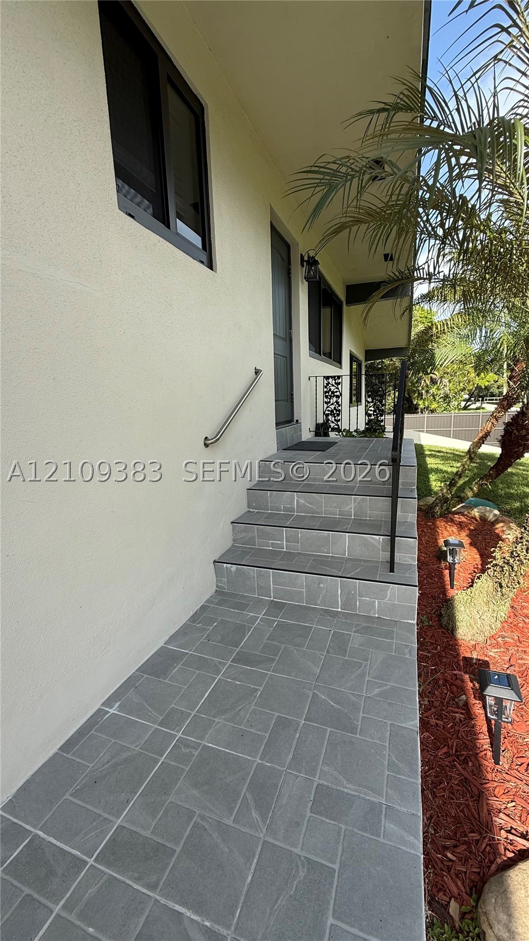 10751 SW 48th St, Davie FL 33328