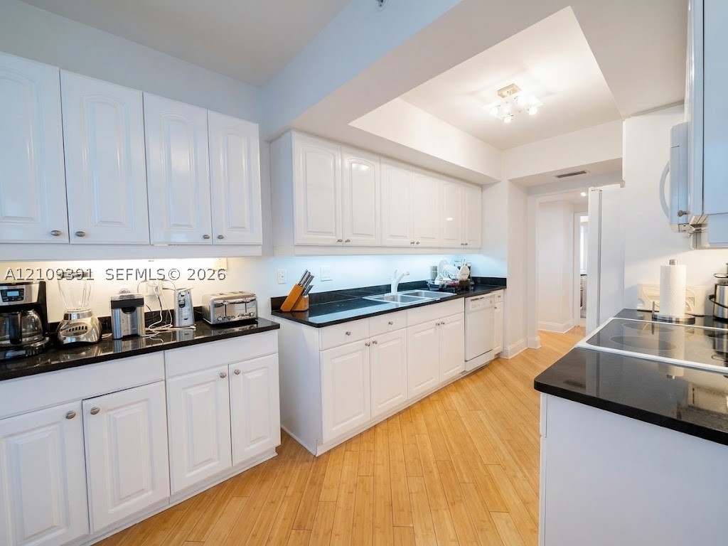 21055 Yacht Club Dr #2708, Aventura FL 33180