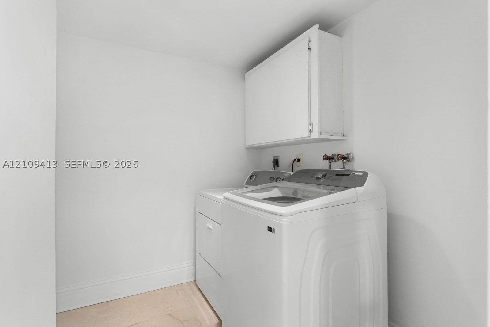 3226 NE 168th St, North Miami Beach FL 33160