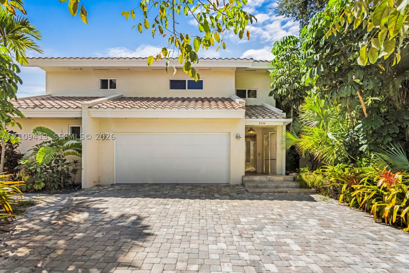 3226 NE 168th St, North Miami Beach FL 33160