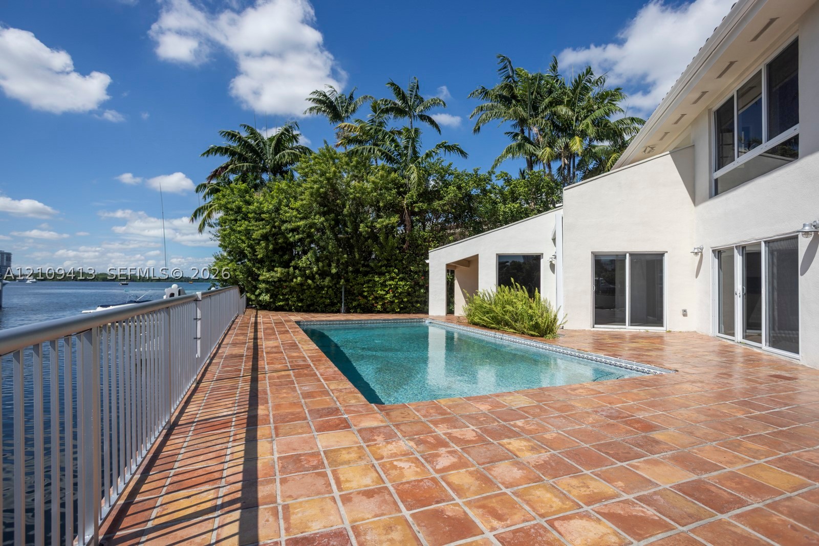 3226 NE 168th St, North Miami Beach FL 33160