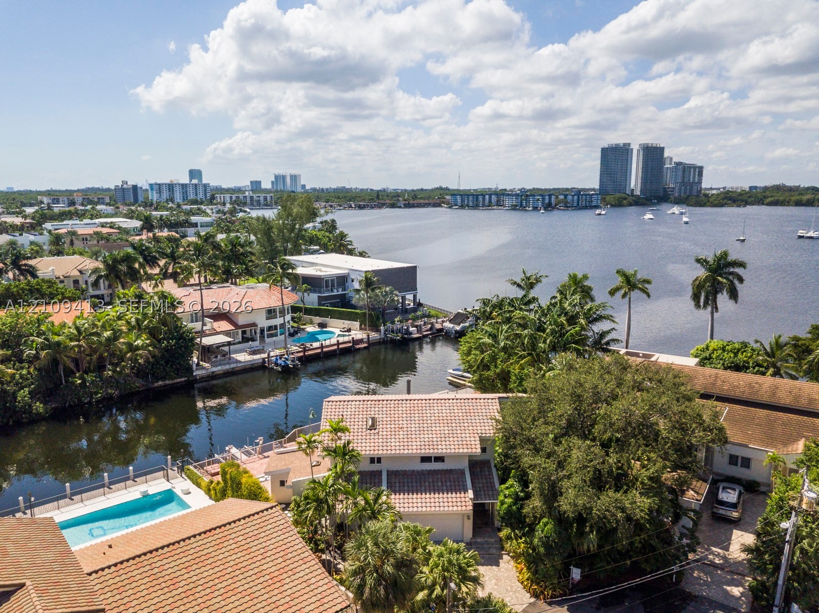 3226 NE 168th St, North Miami Beach FL 33160