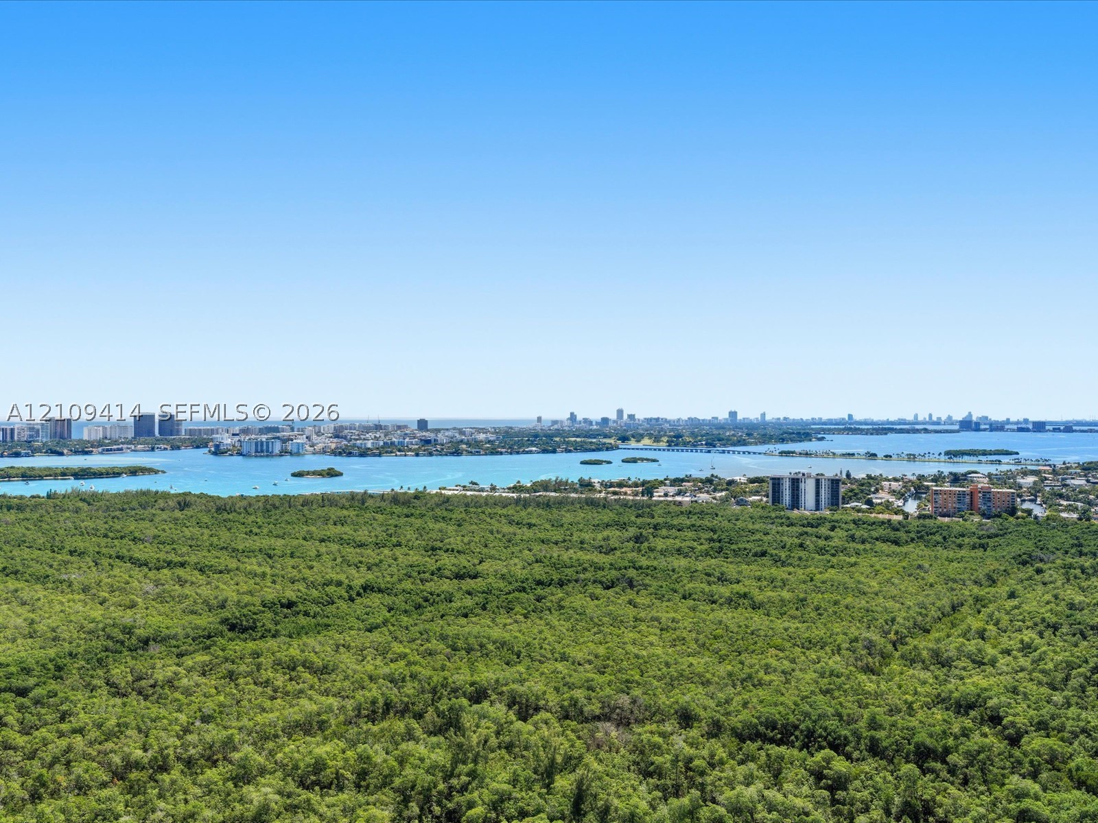 2411 Laguna circle #3101, North Miami FL 33181