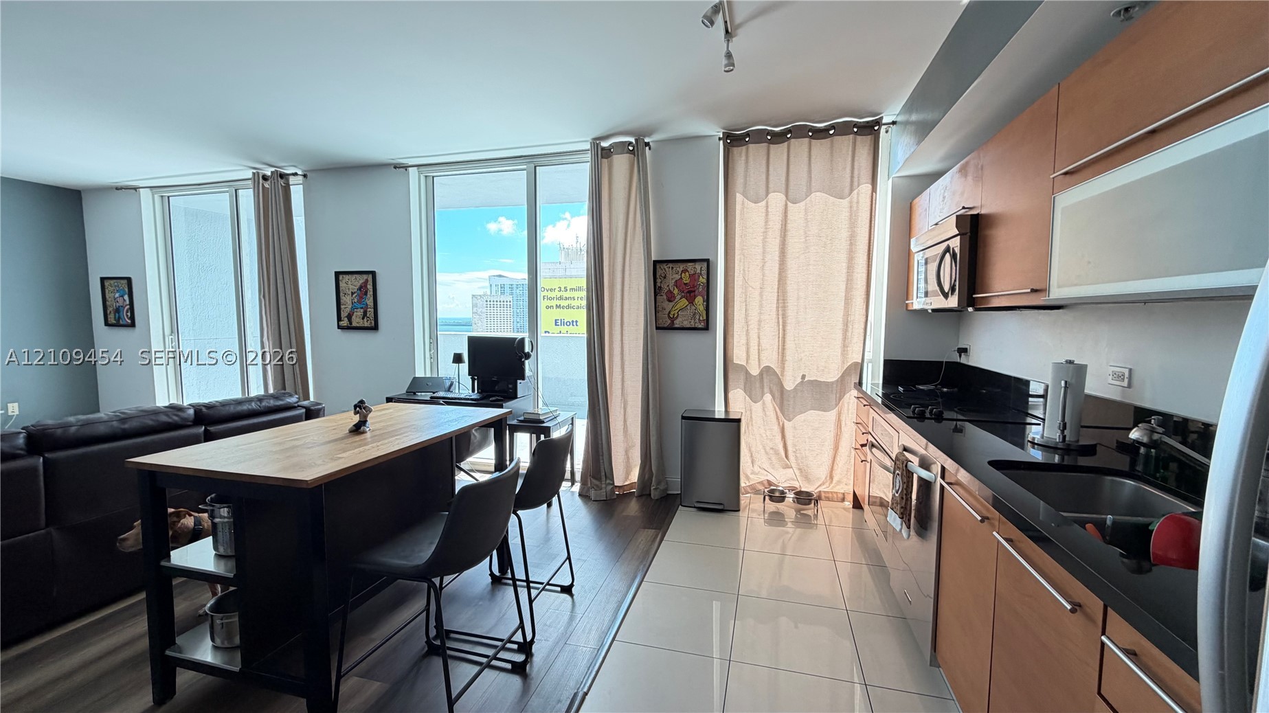 244 Biscayne Blvd #2807, Miami FL 33132