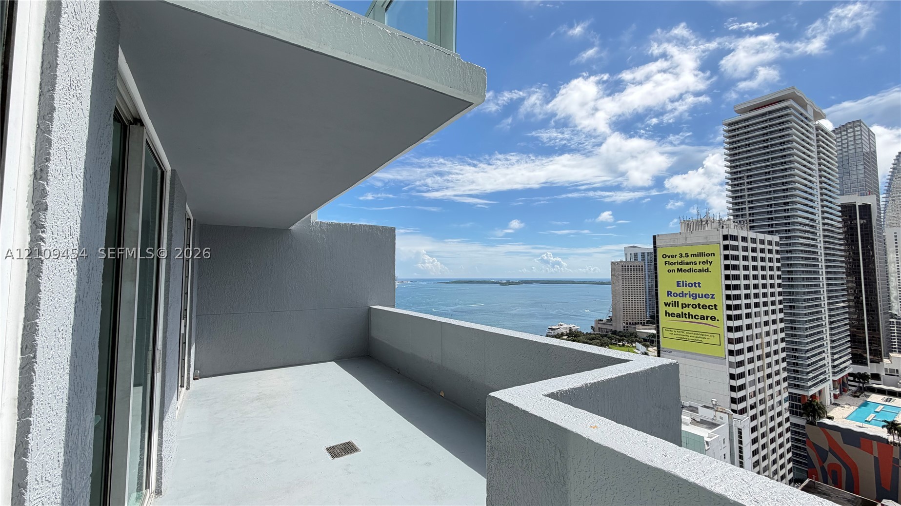 244 Biscayne Blvd #2807, Miami FL 33132