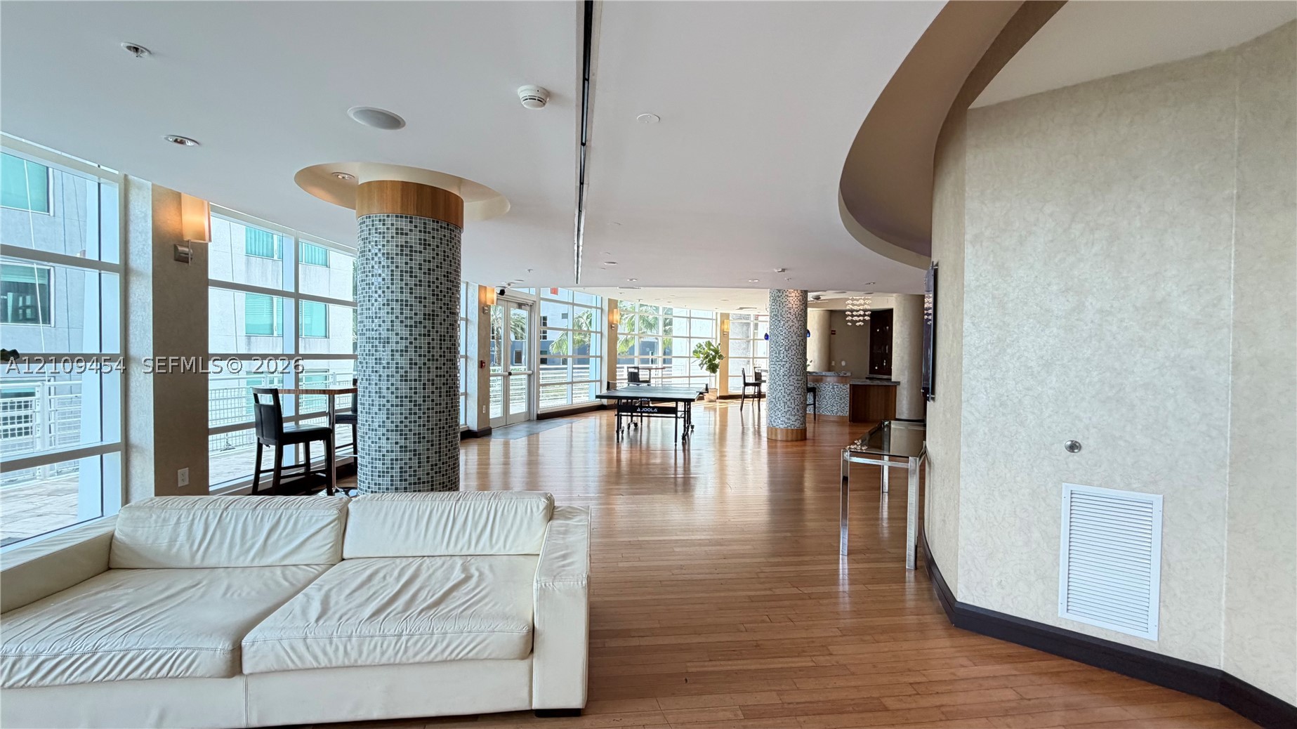 244 Biscayne Blvd #2807, Miami FL 33132