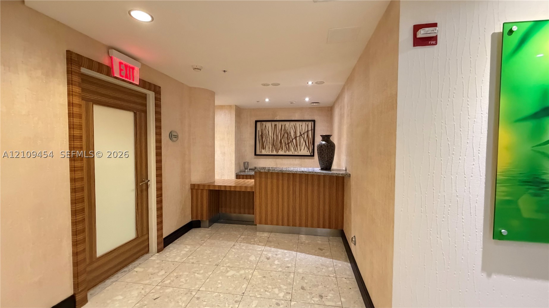 244 Biscayne Blvd #2807, Miami FL 33132