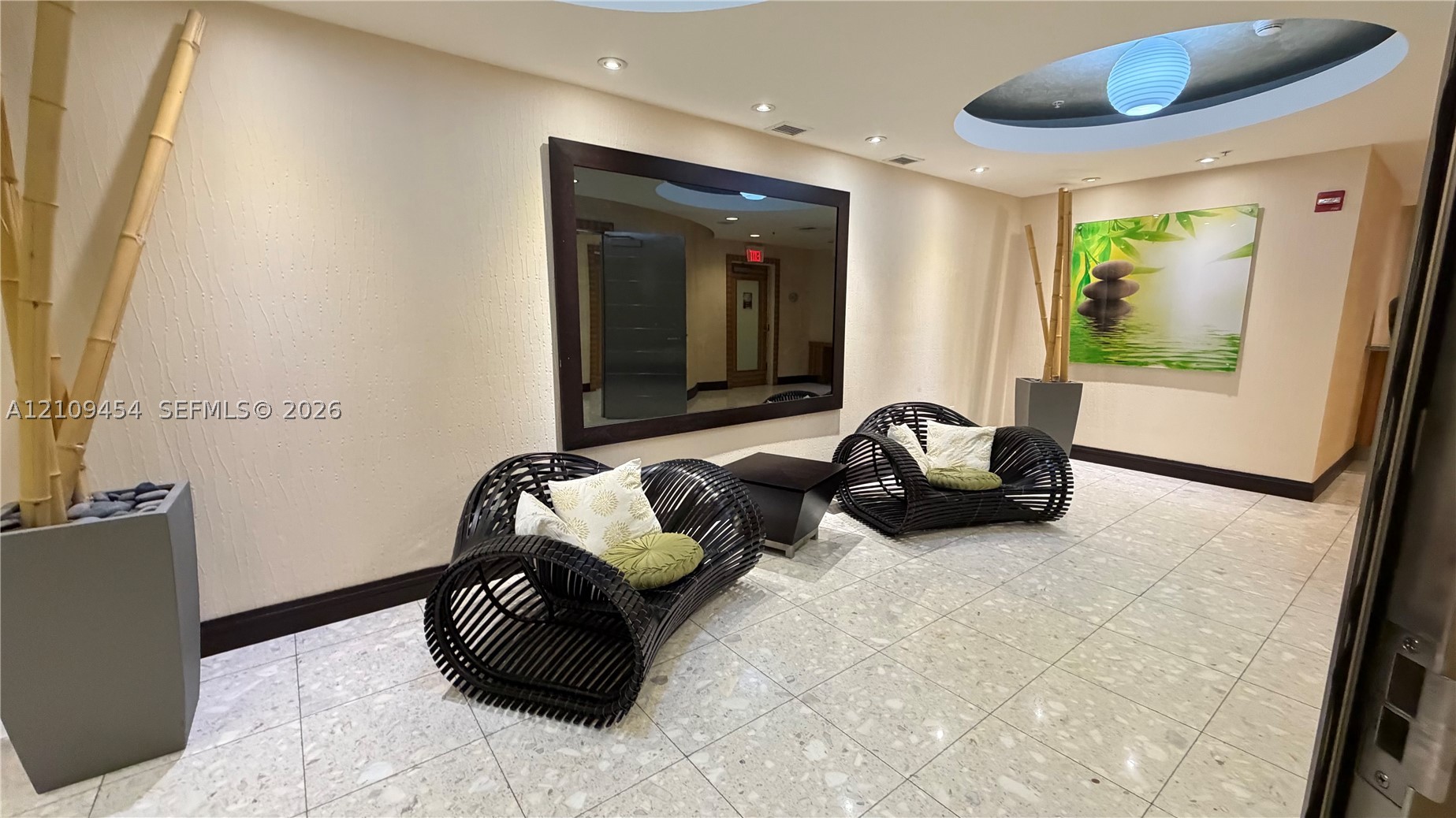 244 Biscayne Blvd #2807, Miami FL 33132