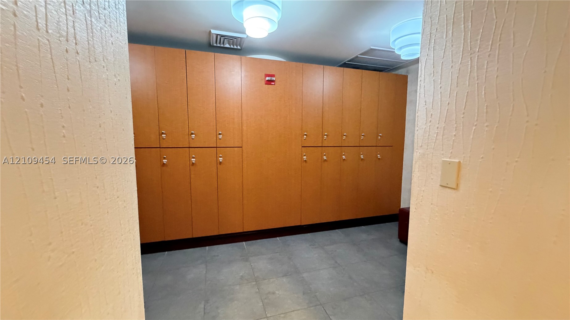 244 Biscayne Blvd #2807, Miami FL 33132