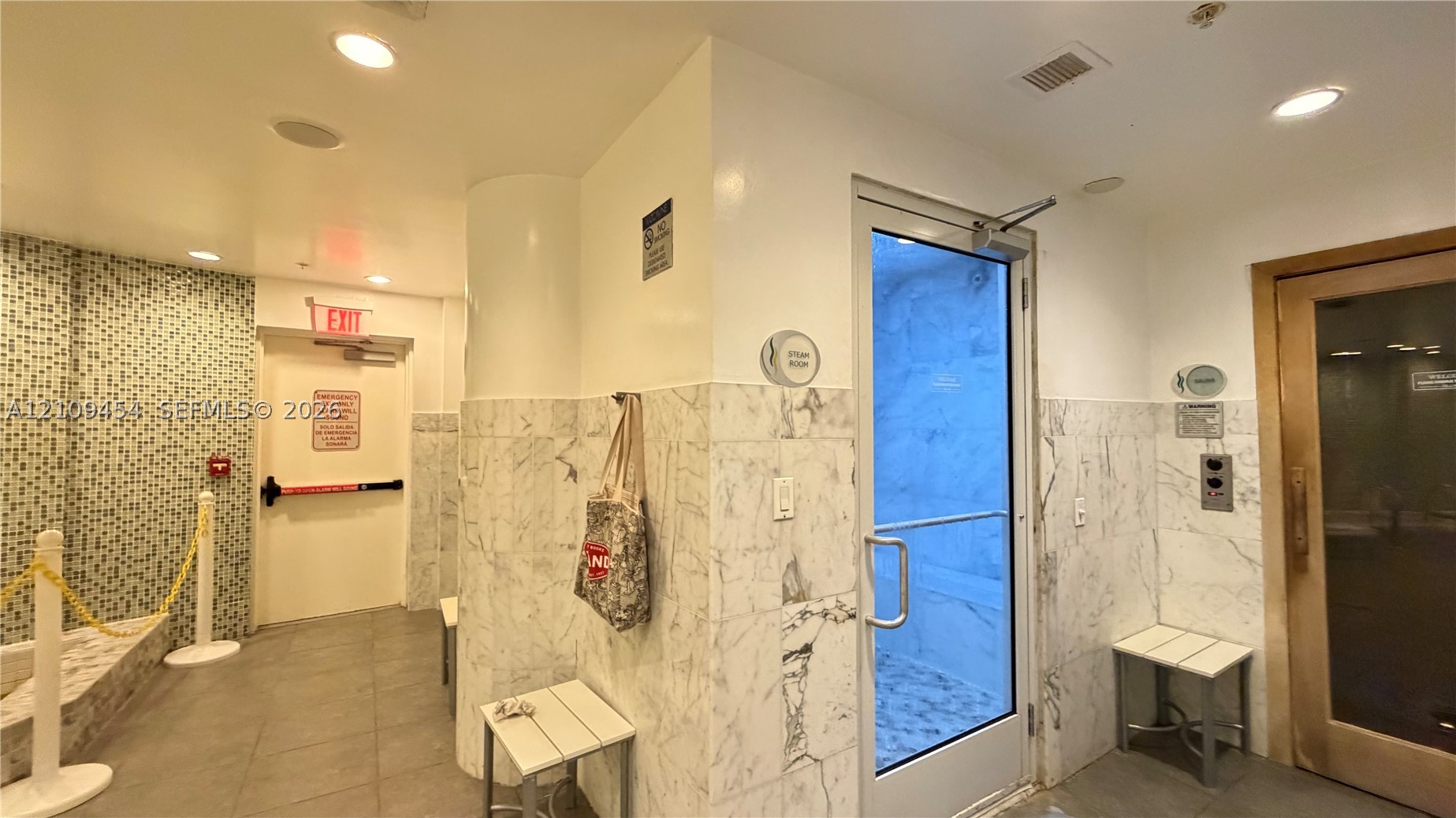 244 Biscayne Blvd #2807, Miami FL 33132