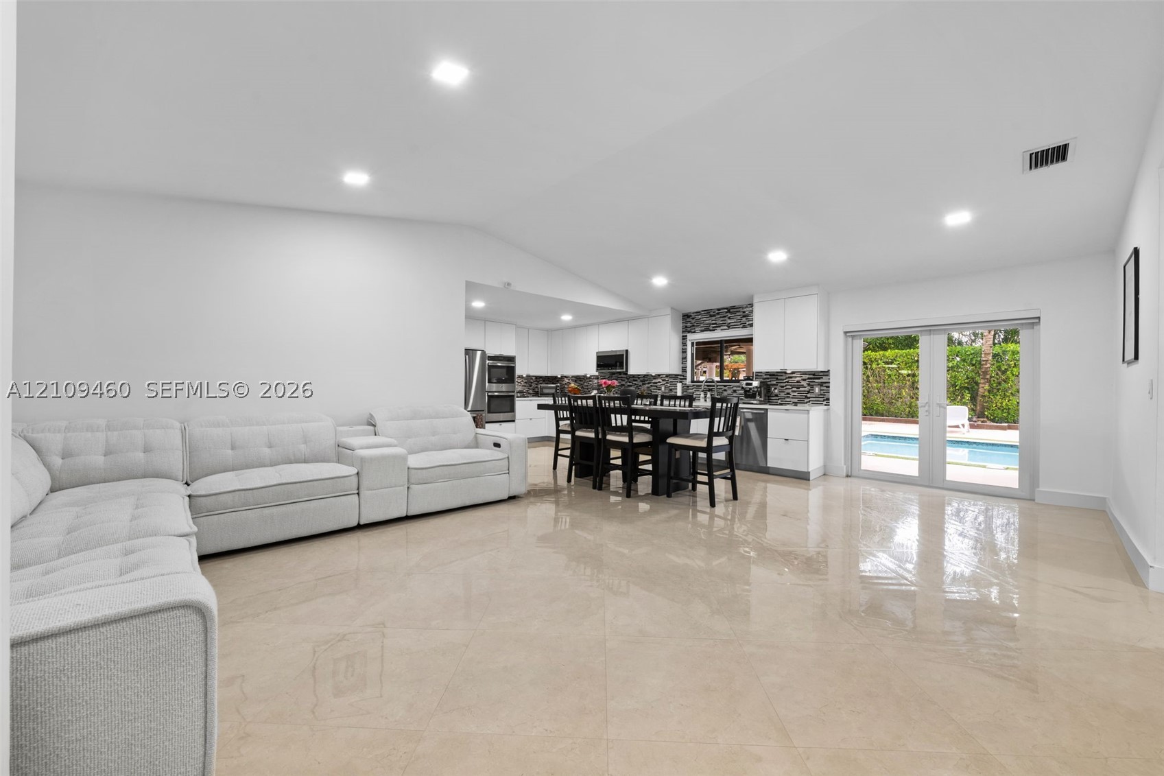 15245 SW 99th Ct, Miami FL 33157