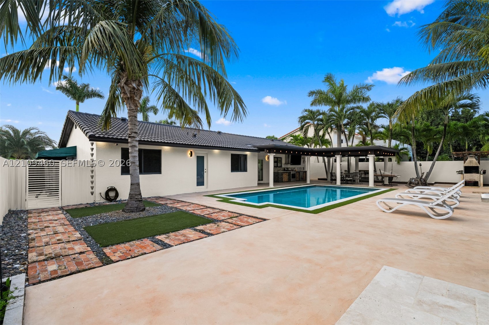 15245 SW 99th Ct, Miami FL 33157