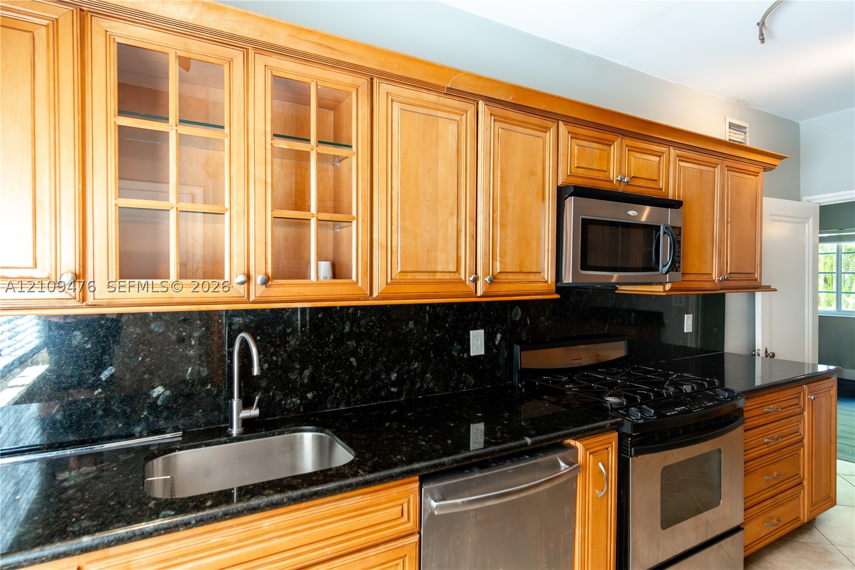 846 Jefferson Ave #4, Miami Beach FL 33139