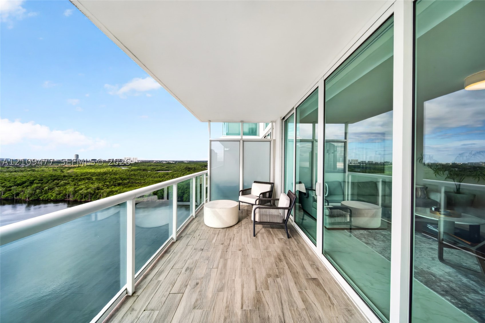 400 Sunny Isles Blvd #1904, Sunny Isles Beach FL 33160