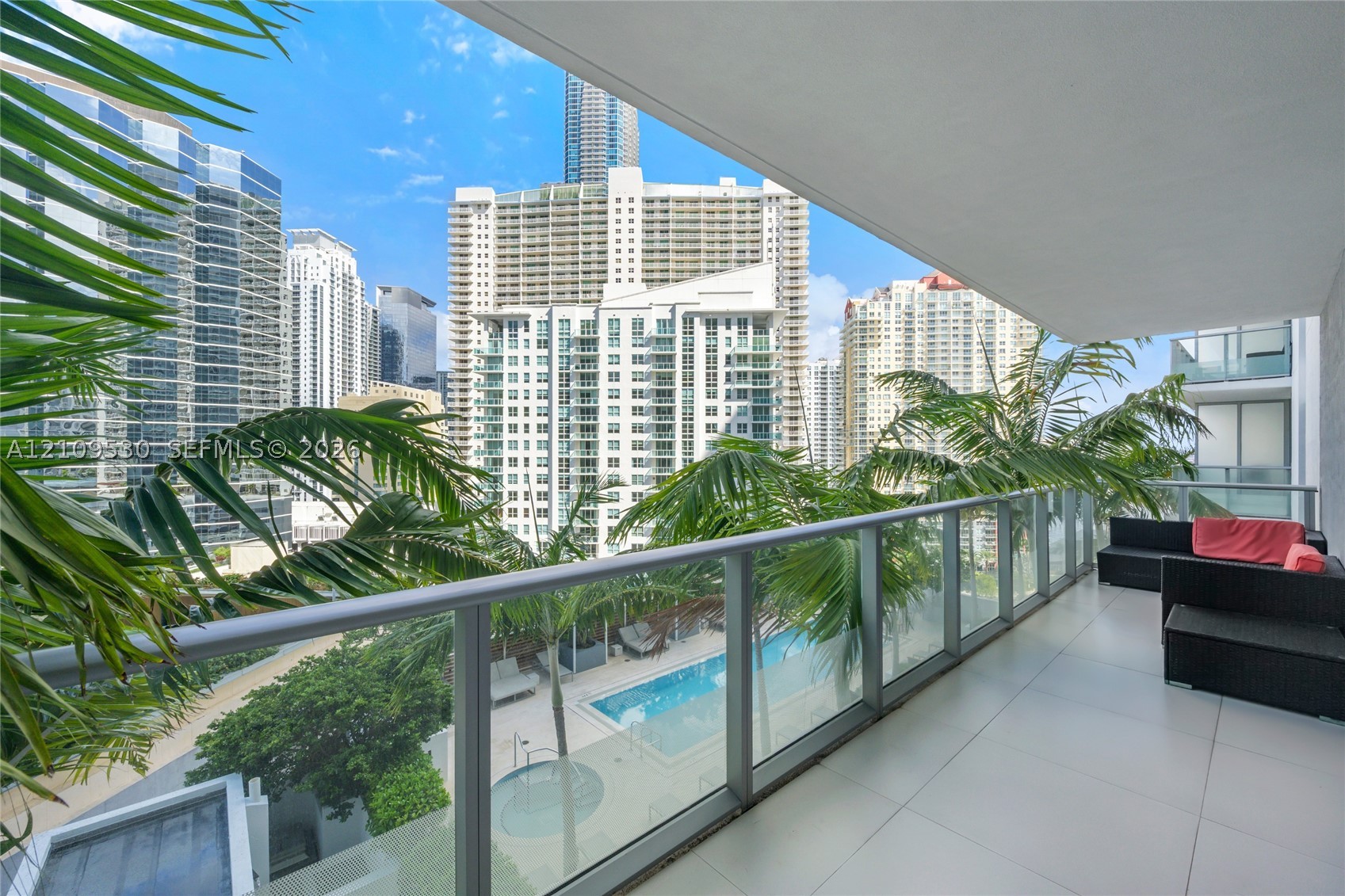 1300 Brickell Bay Dr #1600, Miami FL 33131