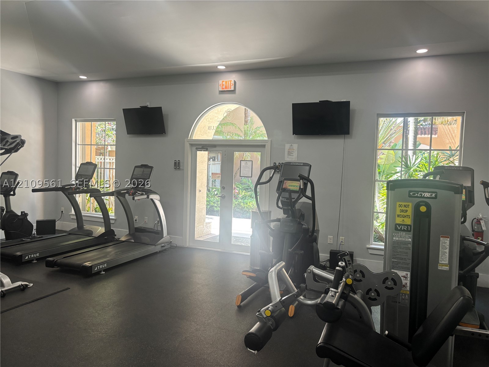 19501 E Country Club Dr #9506, Aventura FL 33180