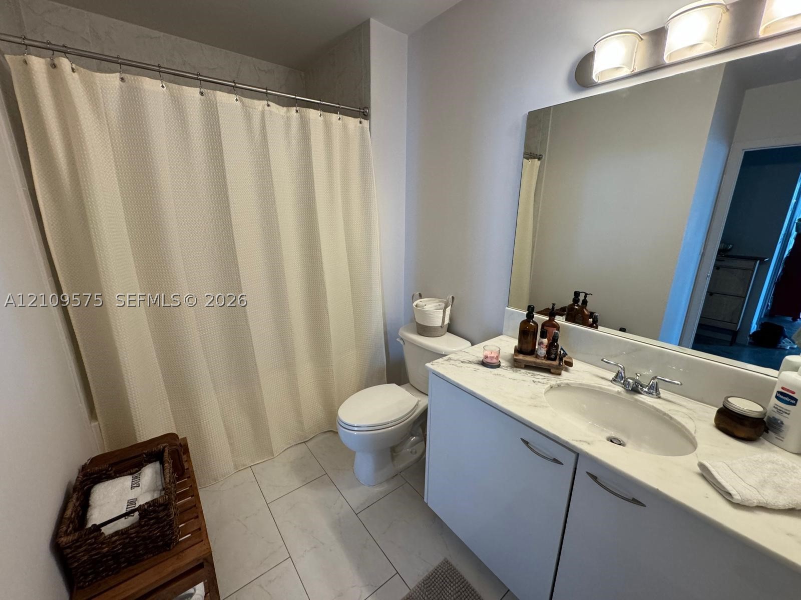 133 NE 2nd Ave #713, Miami FL 33132