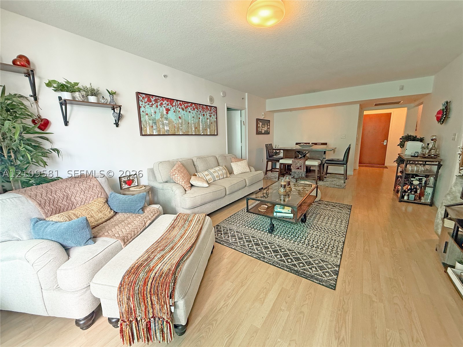 31 SE 5th St #1608, Miami FL 33131