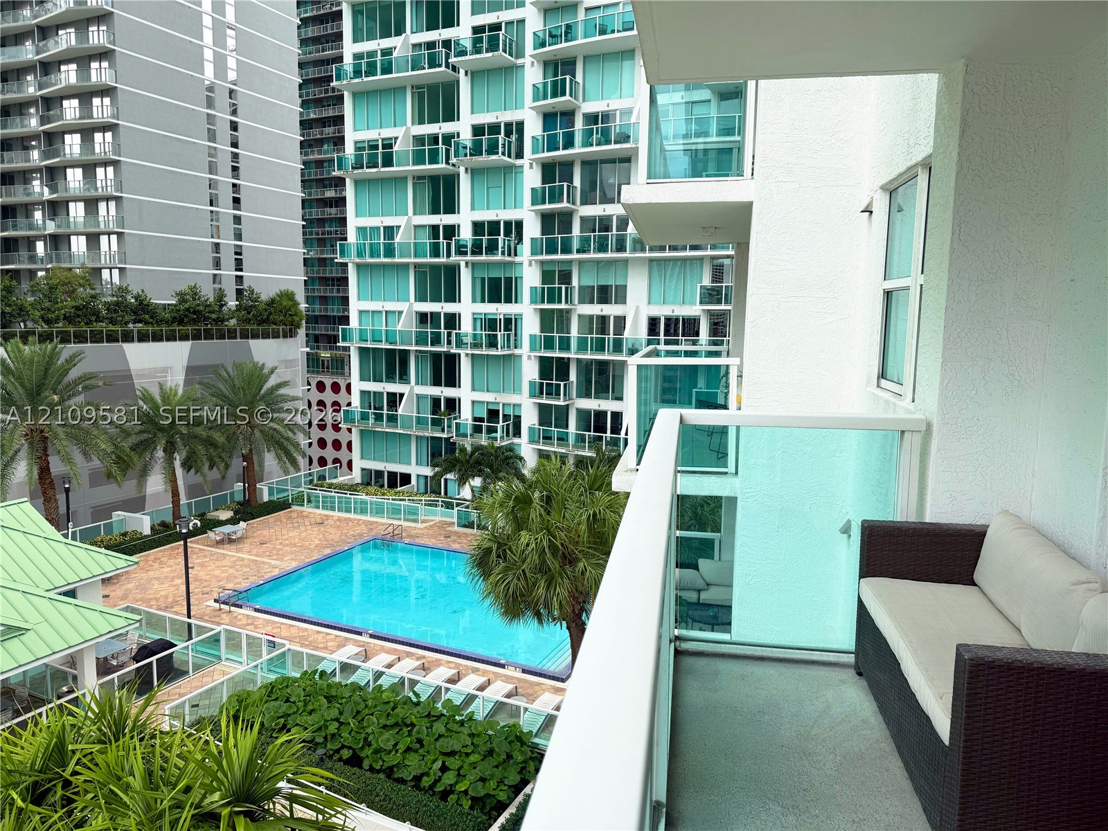 31 SE 5th St #1608, Miami FL 33131