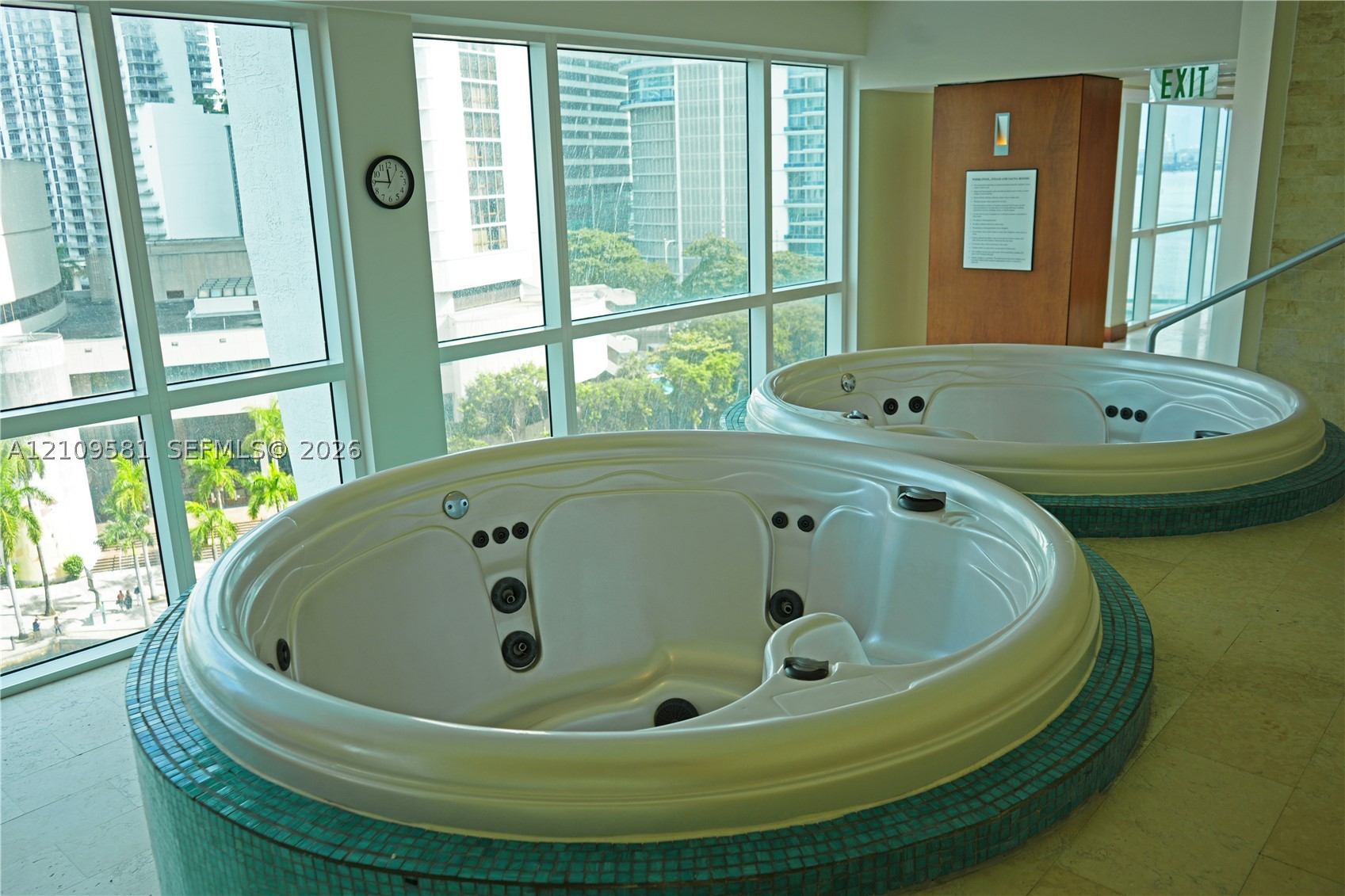 31 SE 5th St #1608, Miami FL 33131