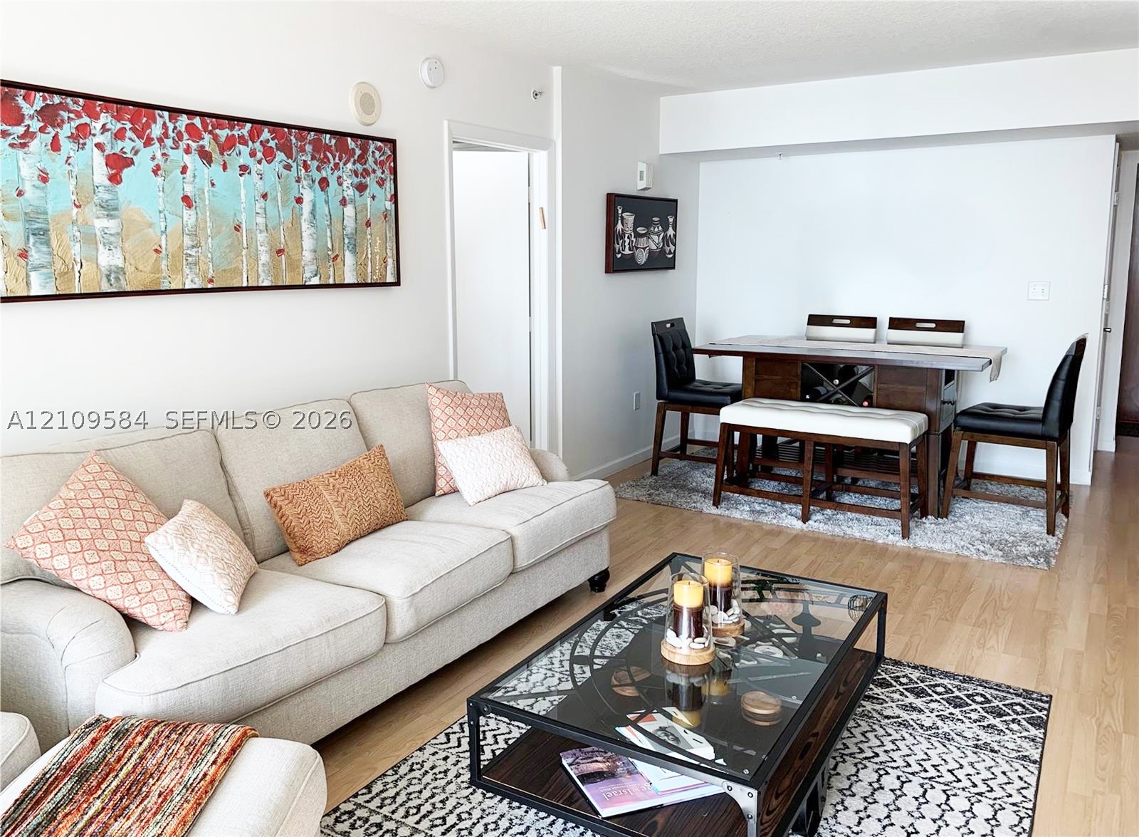 31 SE 5th St #1608, Miami FL 33131