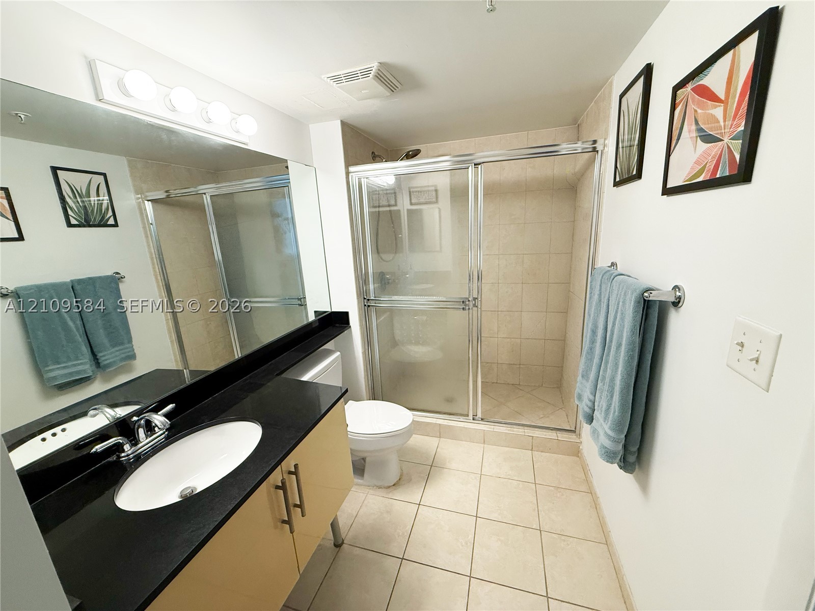 31 SE 5th St #1608, Miami FL 33131