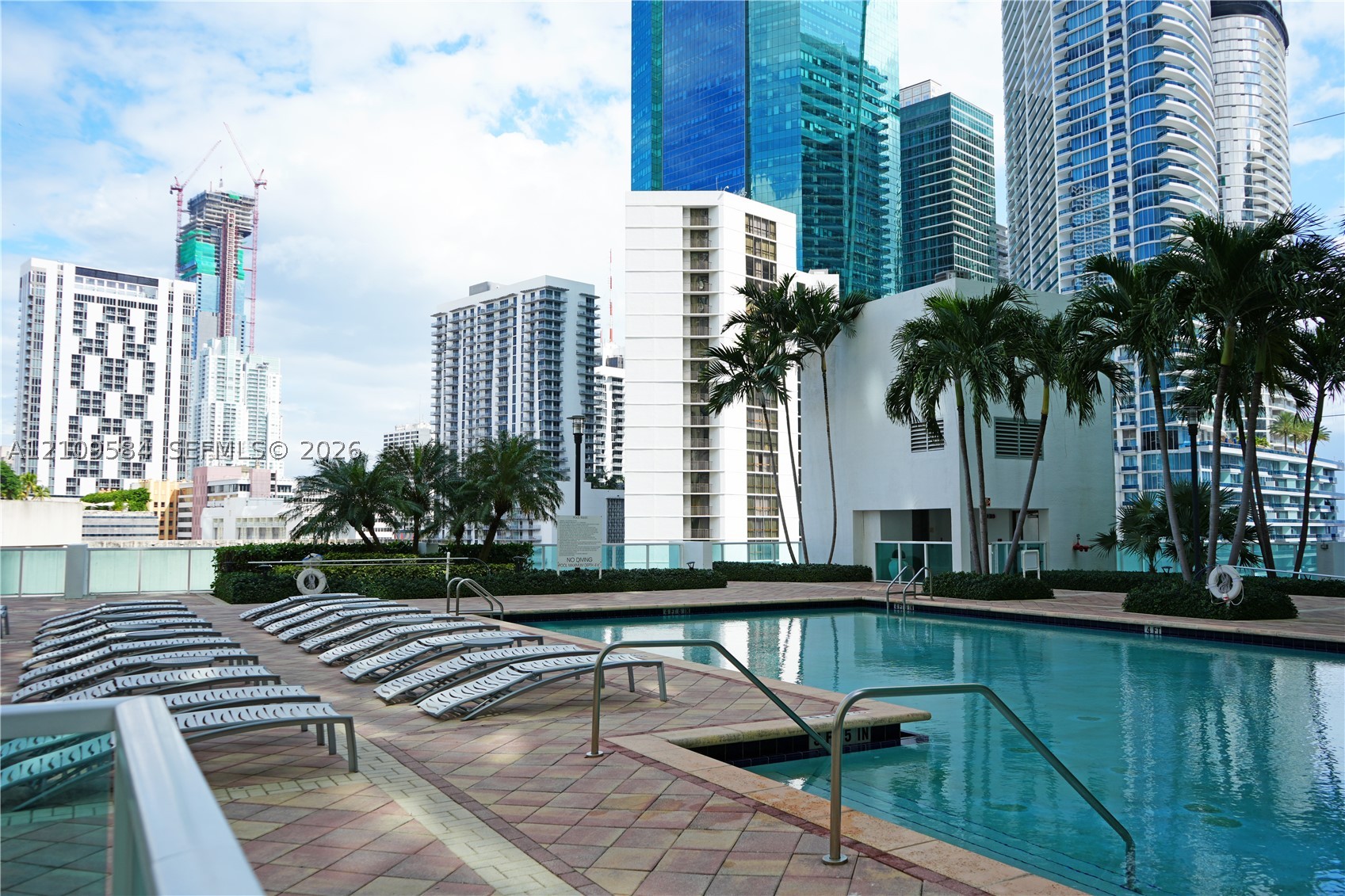 31 SE 5th St #1608, Miami FL 33131