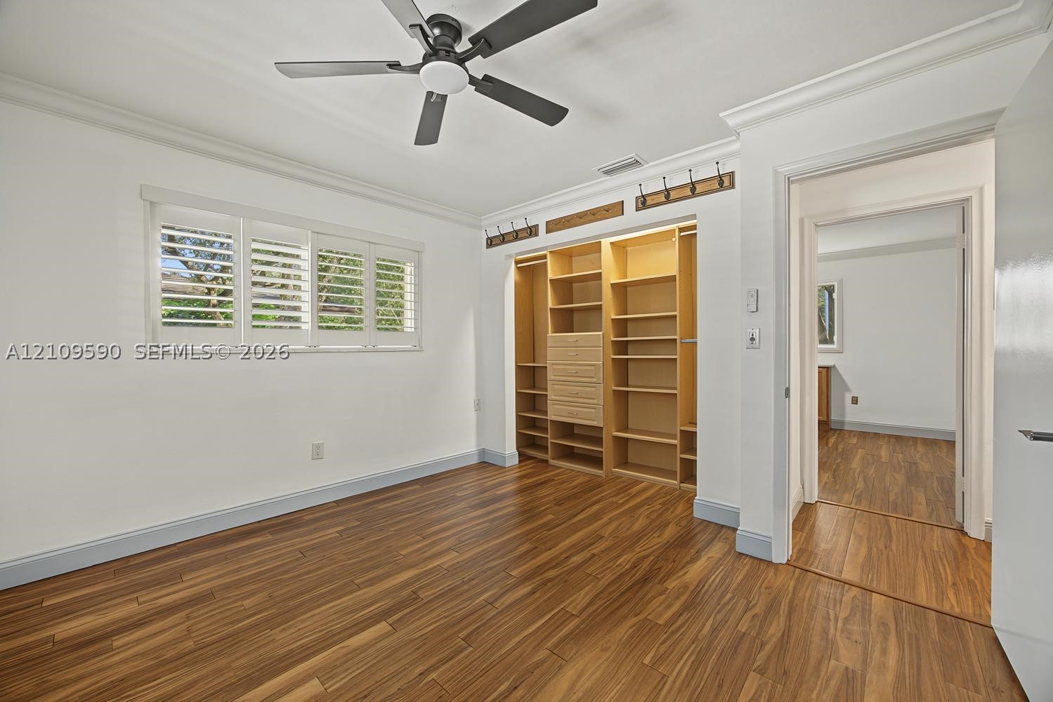 7715 SW 122nd St, Pinecrest FL 33156