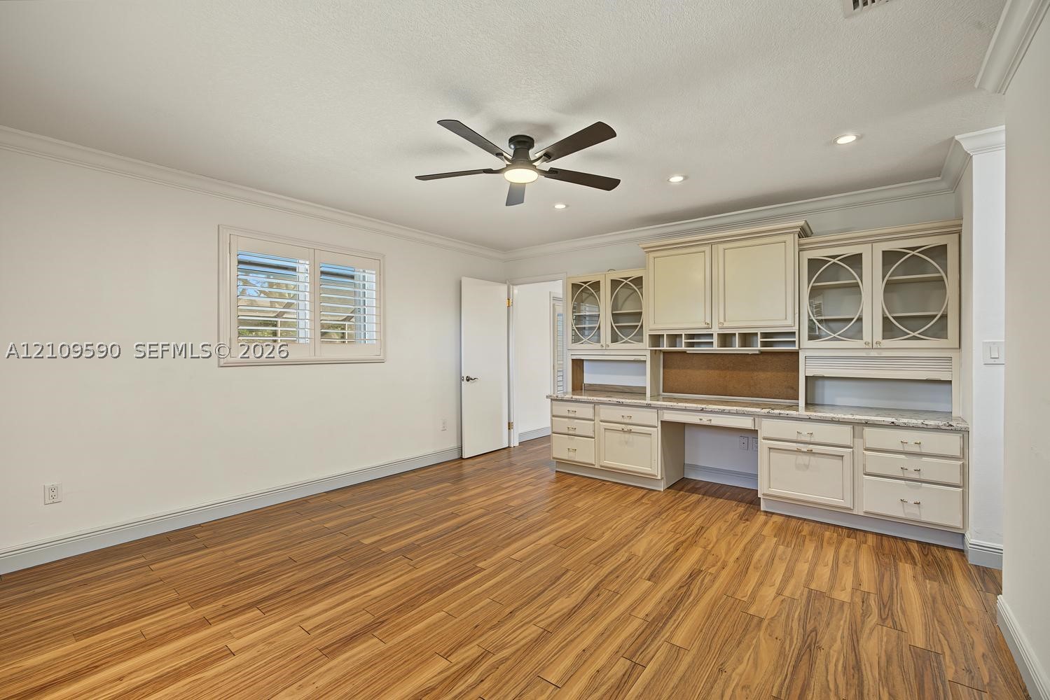 7715 SW 122nd St, Pinecrest FL 33156