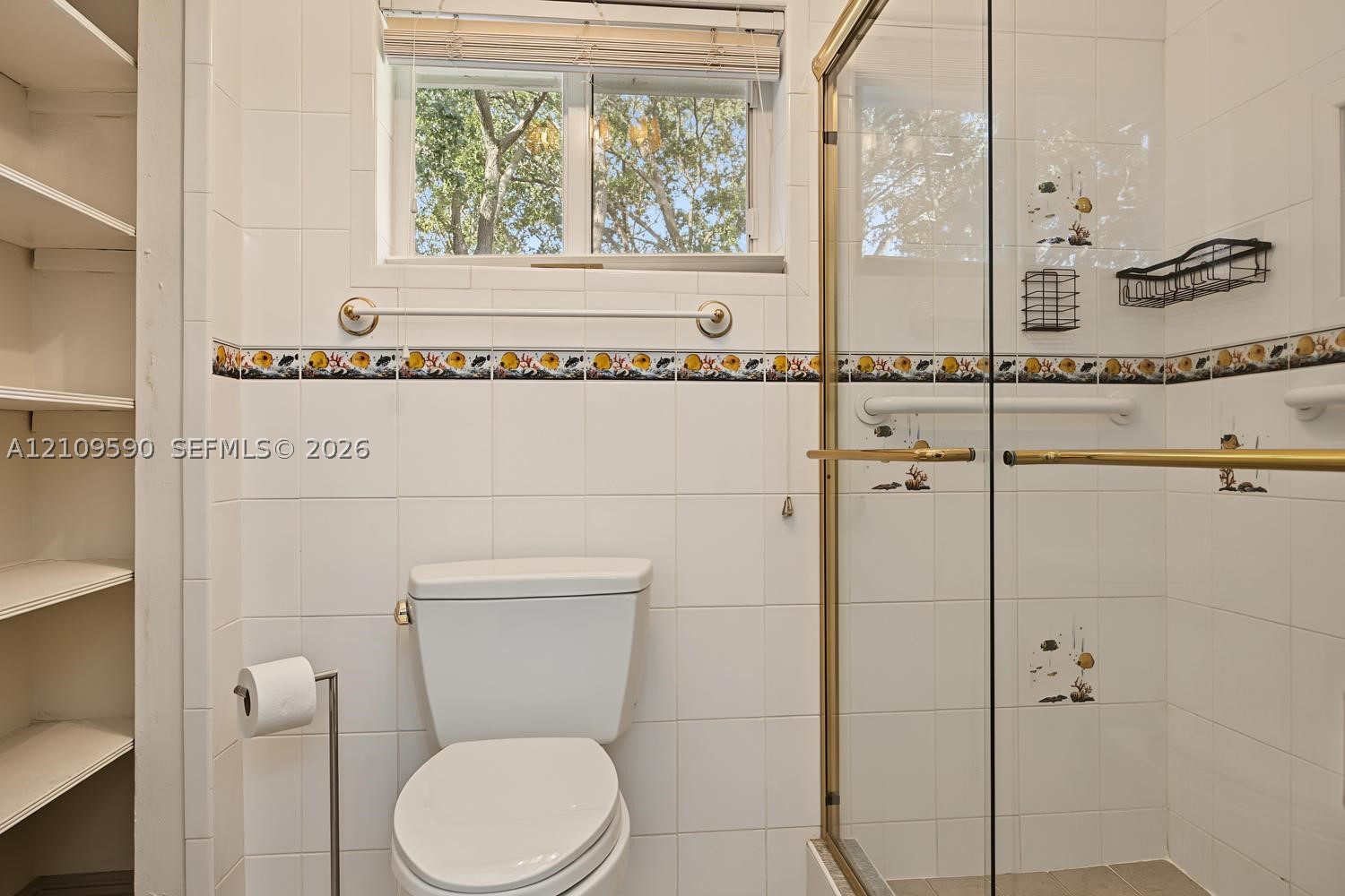 7715 SW 122nd St, Pinecrest FL 33156
