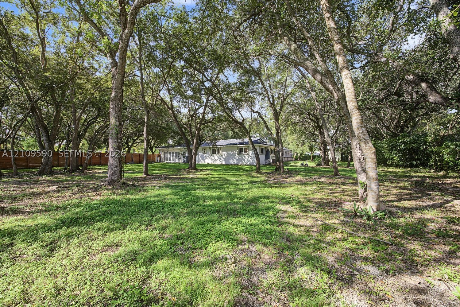 7715 SW 122nd St, Pinecrest FL 33156
