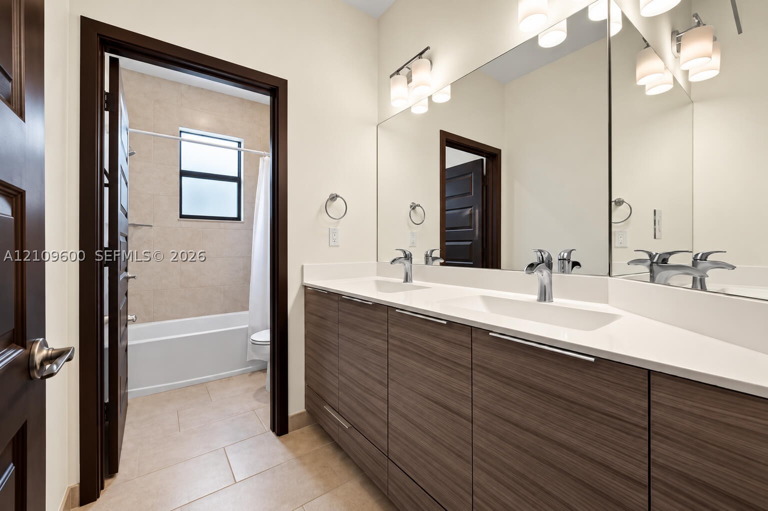 15742 NW 88th Ave #15742, Miami Lakes FL 33018