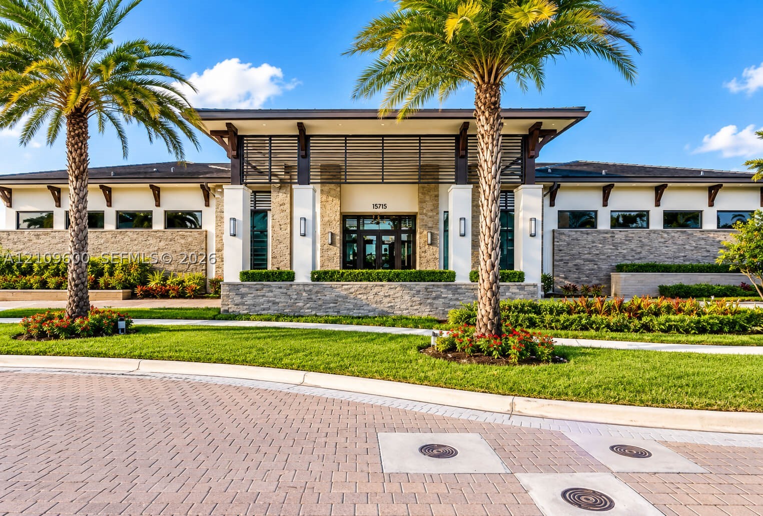 15742 NW 88th Ave #15742, Miami Lakes FL 33018