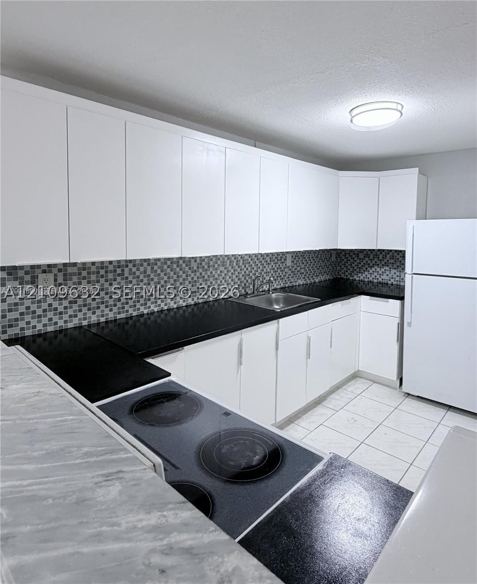 10000 NW 80th Ct #2247, Hialeah Gardens FL 33016