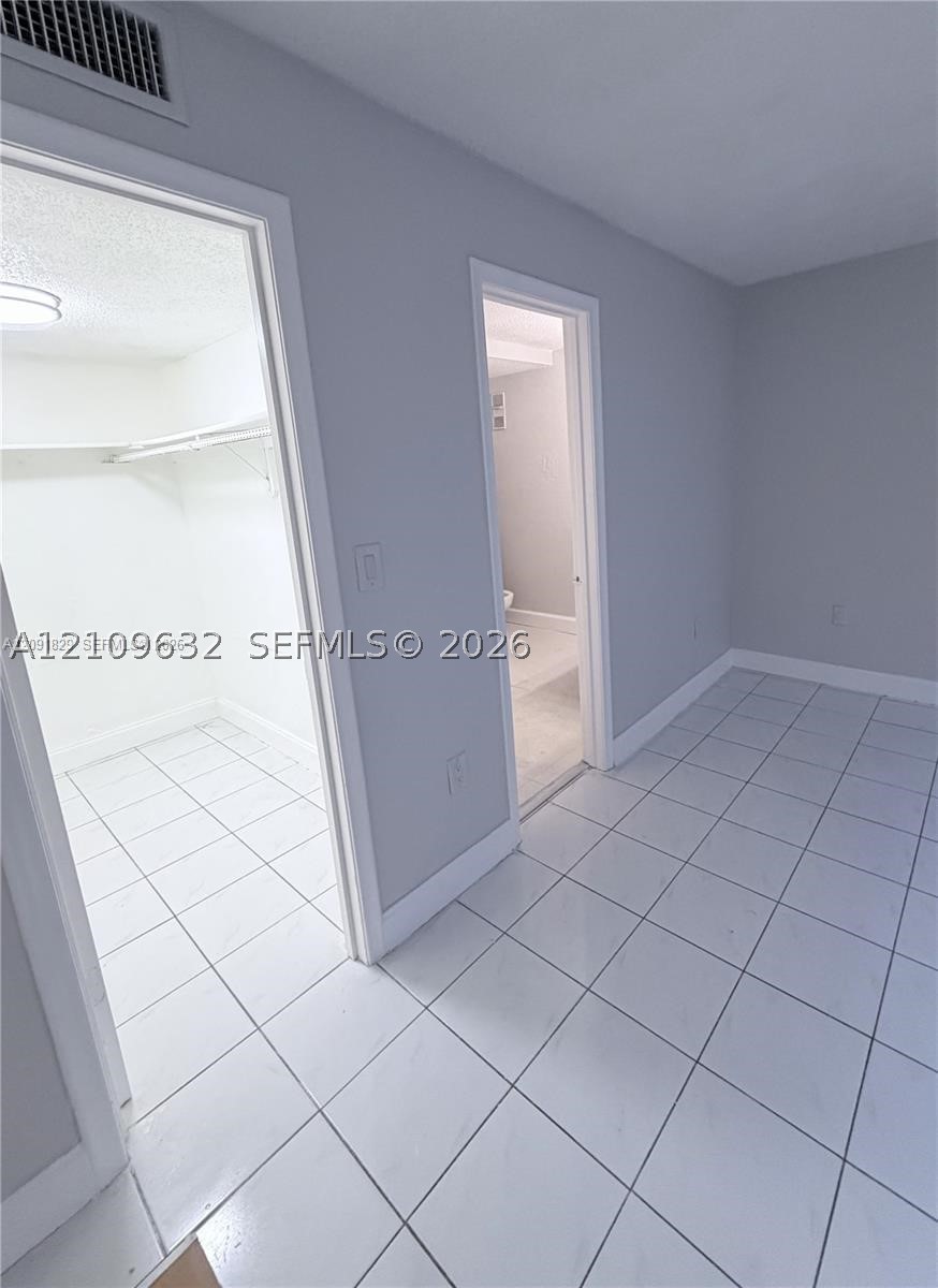 10000 NW 80th Ct #2247, Hialeah Gardens FL 33016