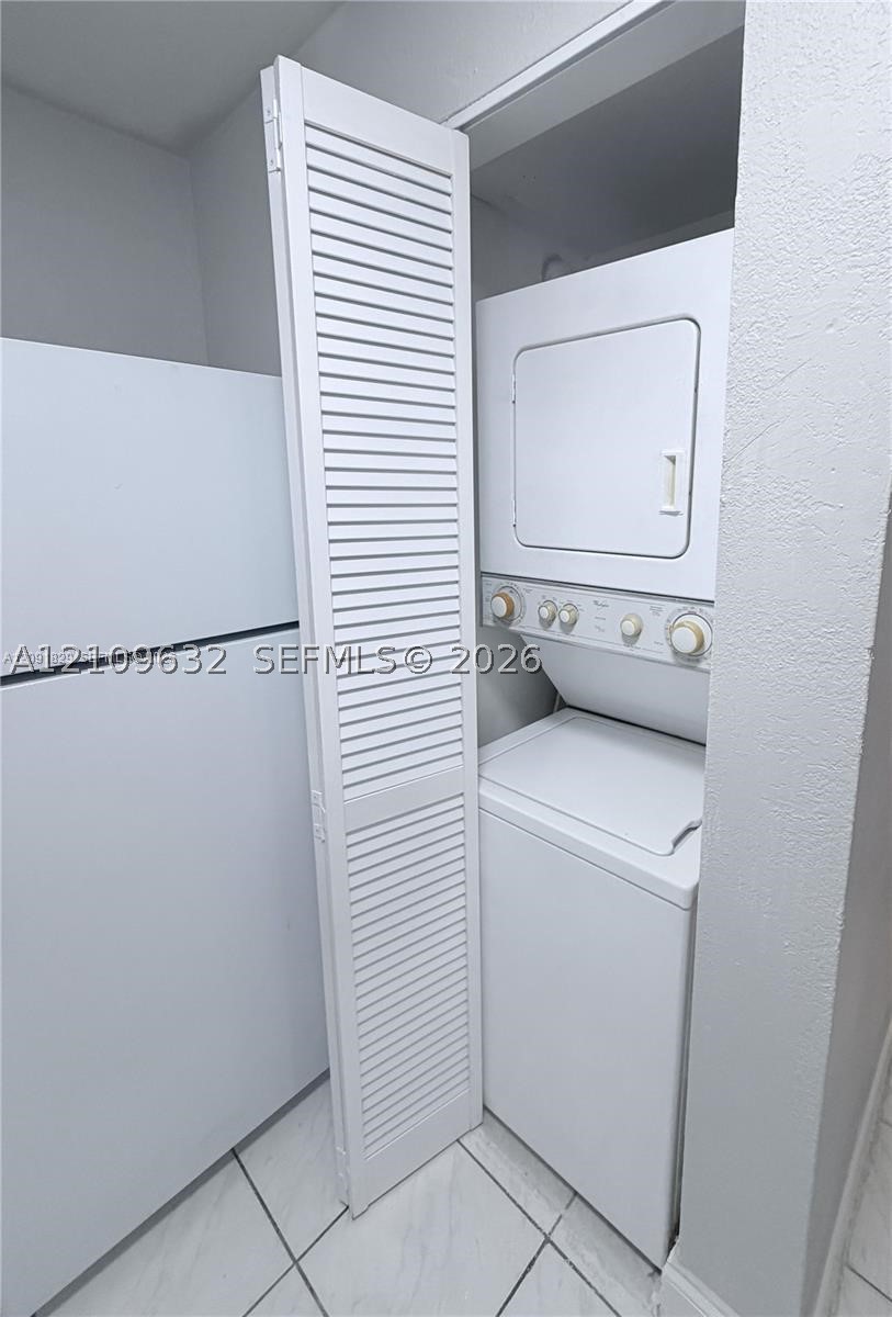 10000 NW 80th Ct #2247, Hialeah Gardens FL 33016
