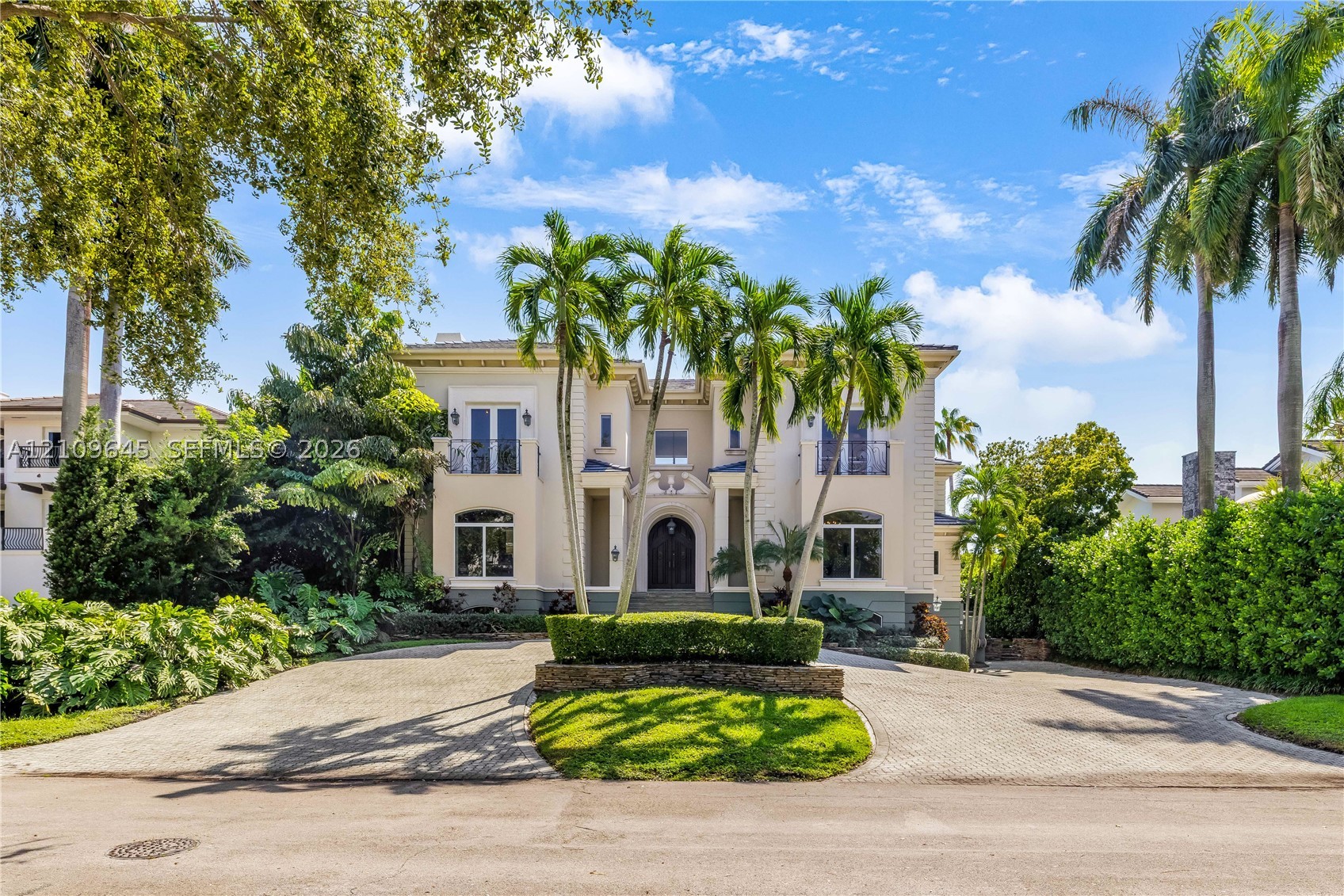 332 Costanera Rd, Coral Gables FL 33143