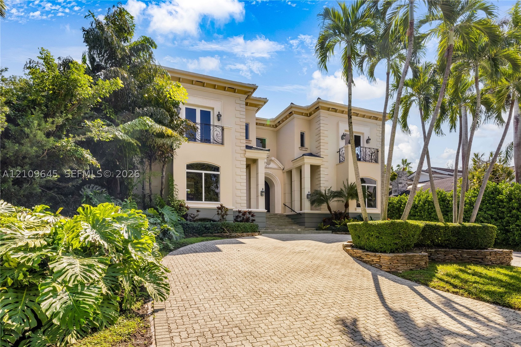 332 Costanera Rd, Coral Gables FL 33143