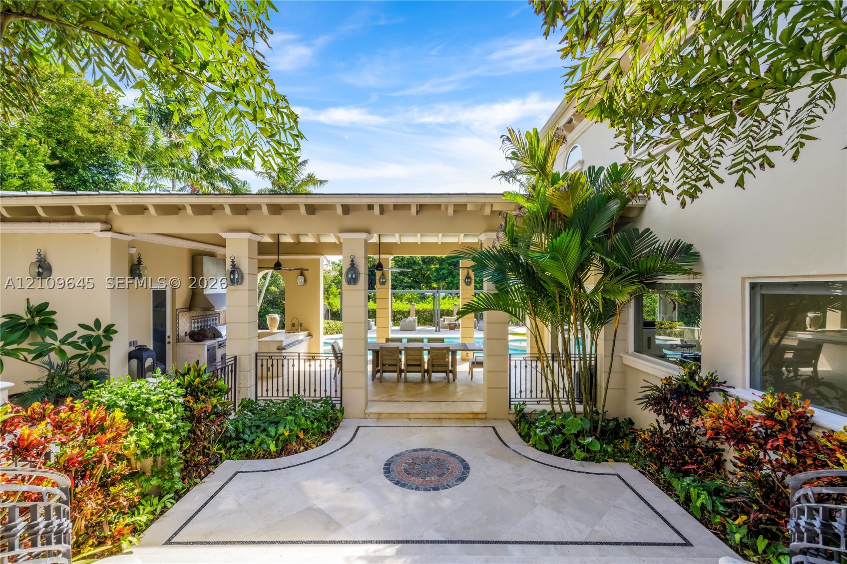 332 Costanera Rd, Coral Gables FL 33143